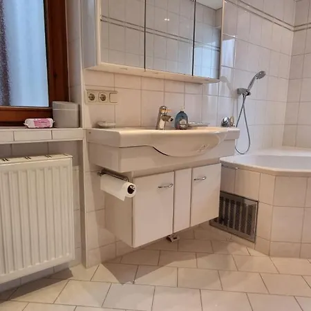 Large With Garden 아파트