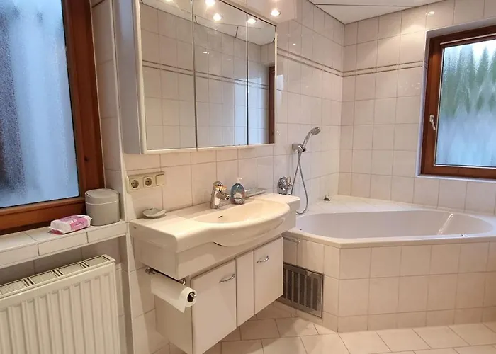 아파트 Large With Garden *