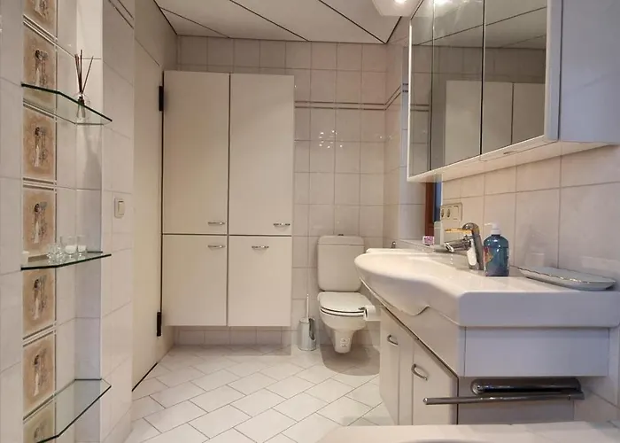 Large With Garden 아파트